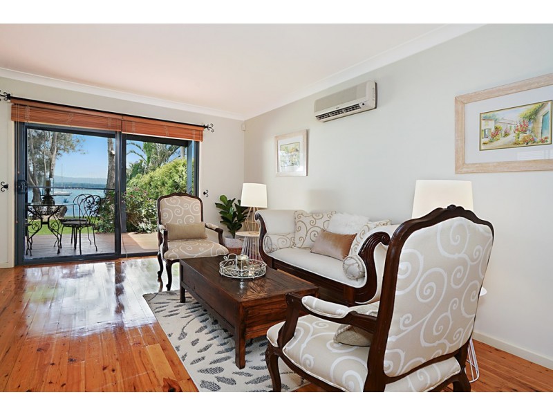 161 Grand Parade, Bonnells Bay NSW 2264
