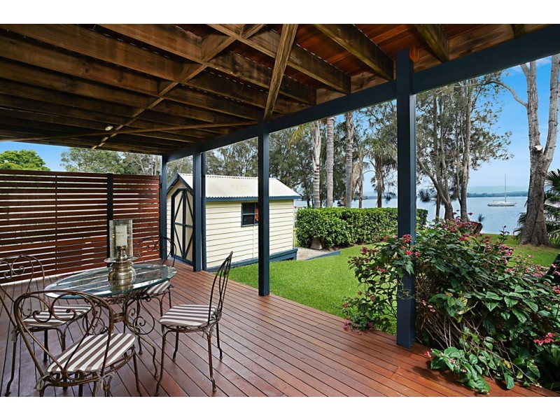 161 Grand Parade, Bonnells Bay NSW 2264
