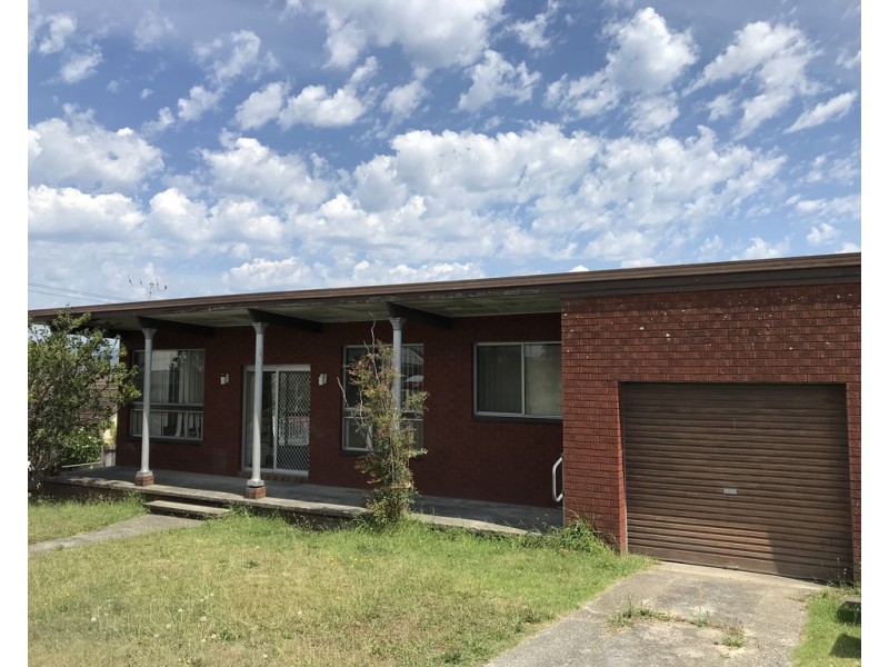 19 Yambo Street, Morisset NSW 2264