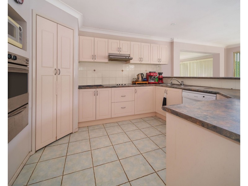 2 Highland Avenue, Cooranbong NSW 2265