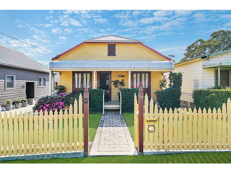 85 Grand Parade, Bonnells Bay NSW 2264
