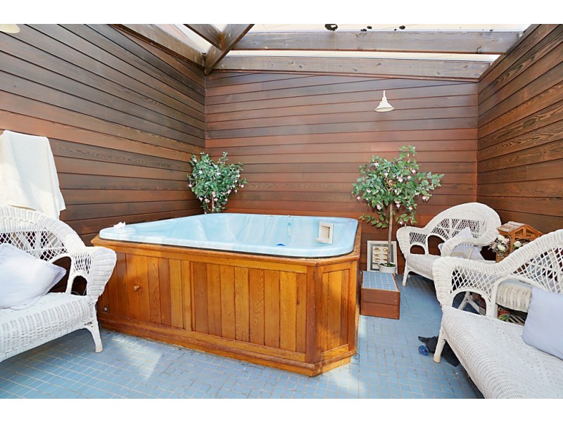 85 Grand Parade, Bonnells Bay NSW 2264