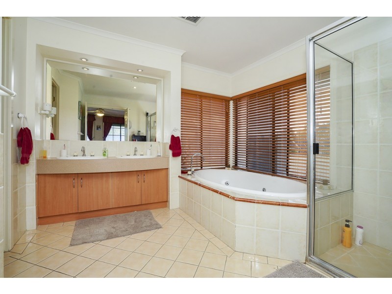 1 Garner Close, Cooranbong NSW 2265
