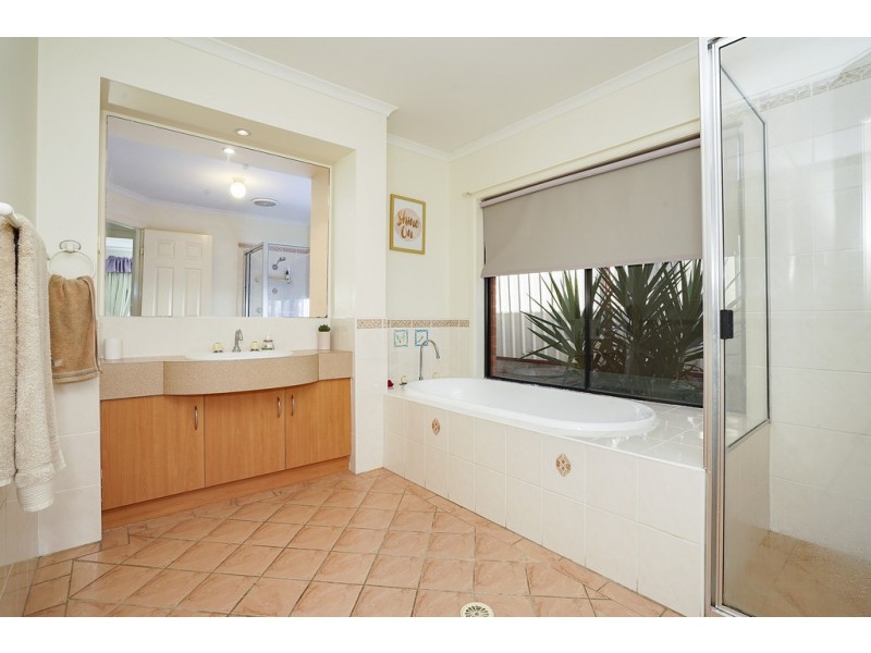 1 Garner Close, Cooranbong NSW 2265