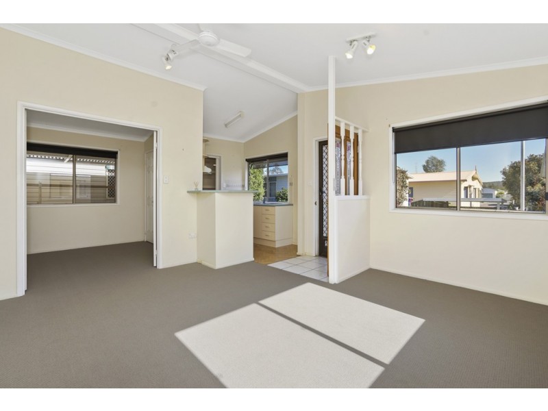 18/4 Gimberts Road, Morisset NSW 2264