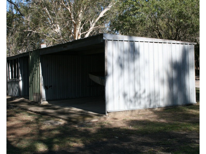 151 Gimberts Rd, Morisset NSW 2264