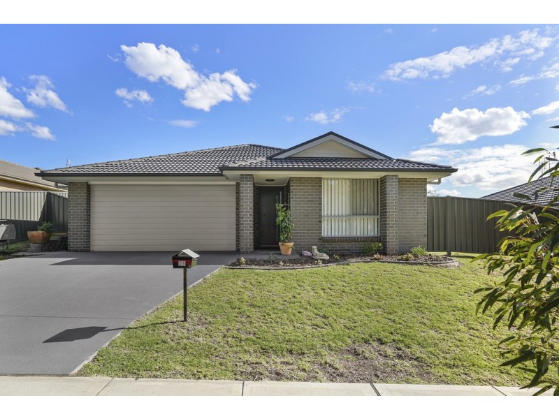 29 Chifley Road, Morisset Park NSW 2264