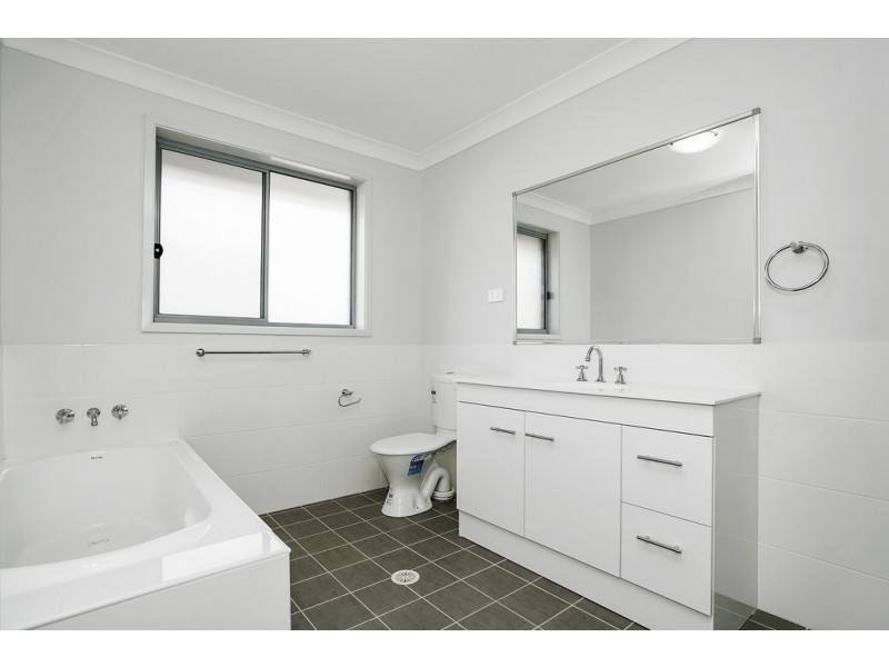 29 Chifley Road, Morisset Park NSW 2264
