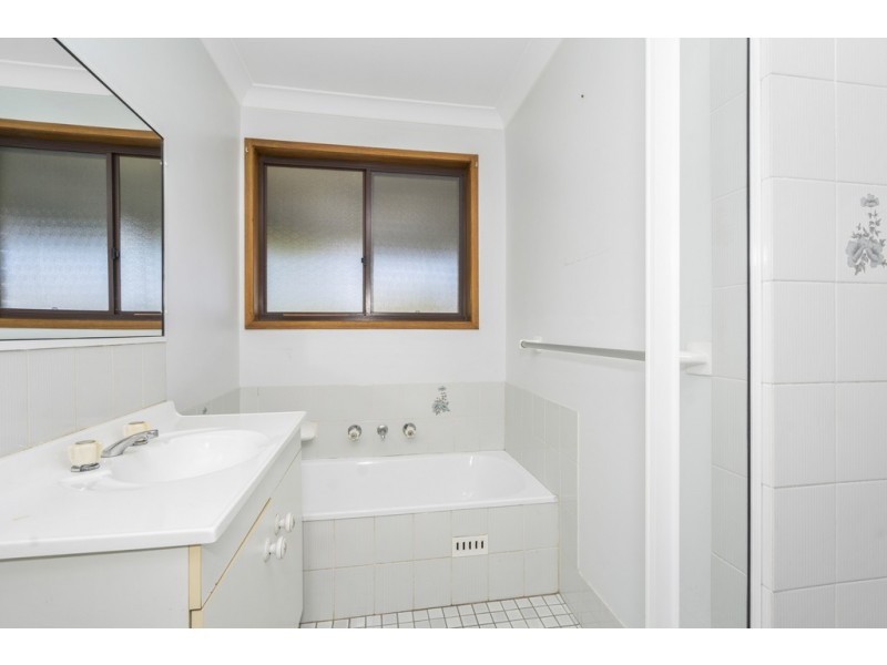 10 Macquarie Street, Morisset NSW 2264