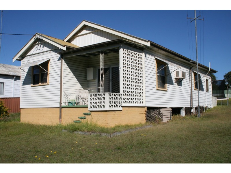 8 and 10 Doyalson Street, Morisset NSW 2264