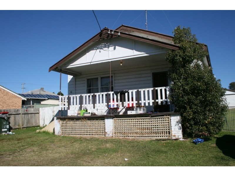 8 and 10 Doyalson Street, Morisset NSW 2264