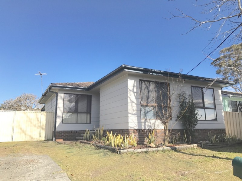 57 Spencer Road, Mannering Park NSW 2259