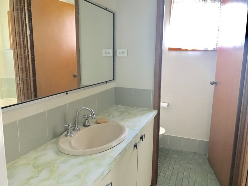 57 Spencer Road, Mannering Park NSW 2259