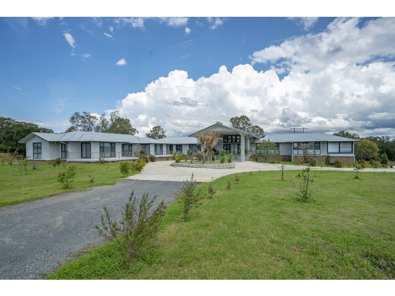 83 Freemans Drive, Morisset NSW 2264