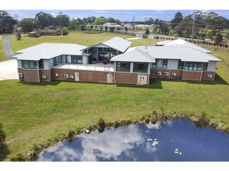 83 Freemans Drive, Morisset NSW 2264