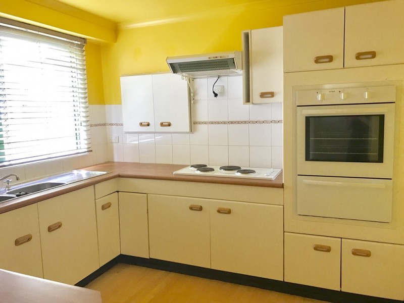 8 Rhodes Parade, Windermere Park NSW 2264