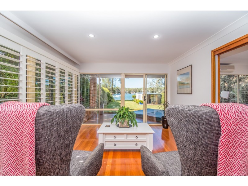 37 Dandaraga Road, Brightwaters NSW 2264