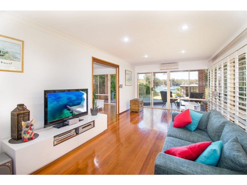 37 Dandaraga Road, Brightwaters NSW 2264