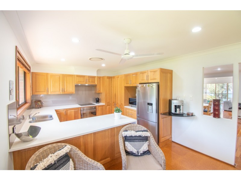 37 Dandaraga Road, Brightwaters NSW 2264