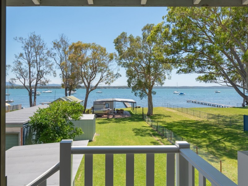 89 Grand Parade, Bonnells Bay NSW 2264