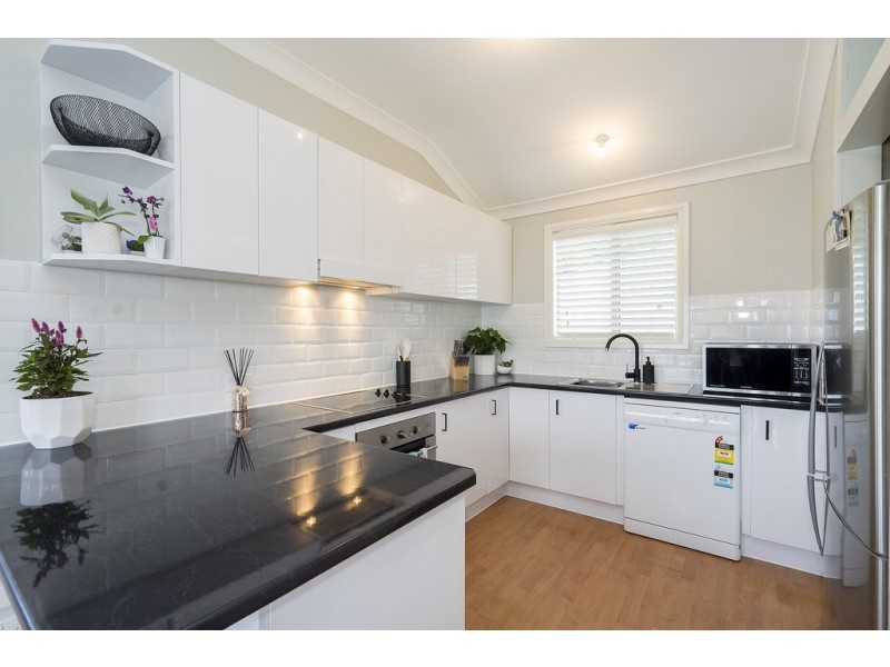 2/57 Coorumbung Road, Dora Creek NSW 2264