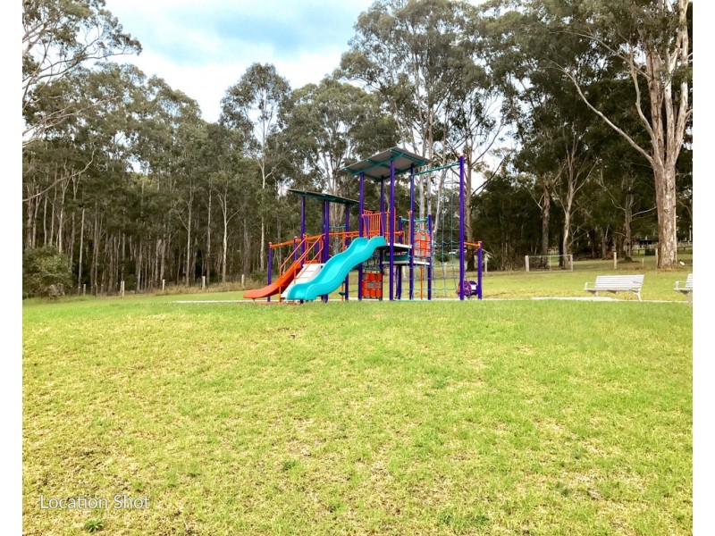 28 Cedar Cutters Cres, Cooranbong NSW 2265