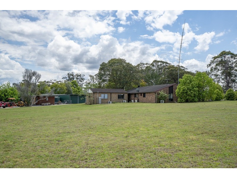 83 Freemans Drive, Morisset NSW 2264