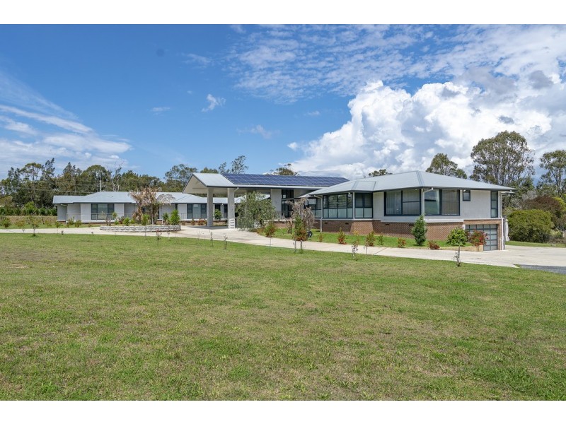 83 Freemans Drive, Morisset NSW 2264