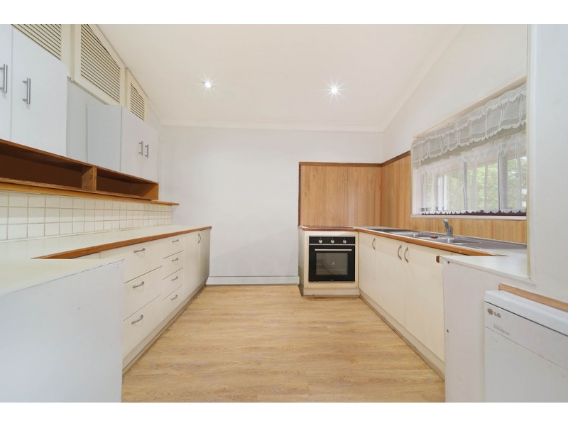 6 Kahibah Street, Morisset NSW 2264