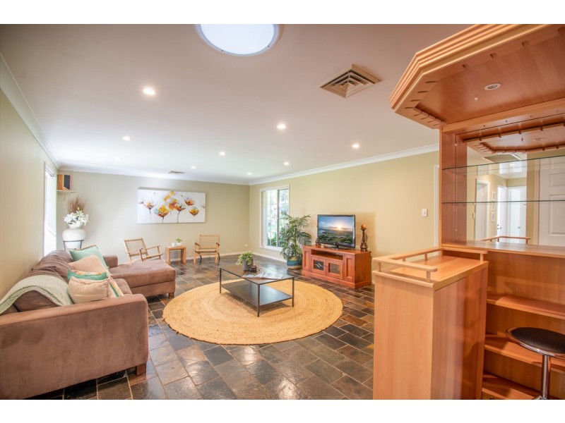 17 Park Avenue, Morisset Park NSW 2264