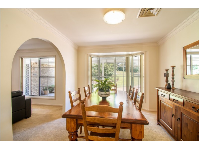 17 Park Avenue, Morisset Park NSW 2264