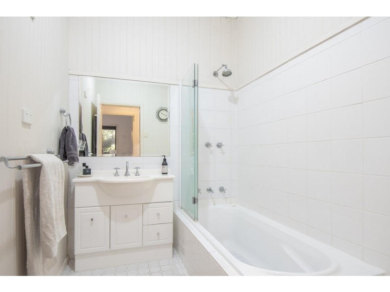 25 Macquarie Road, Morisset Park NSW 2264