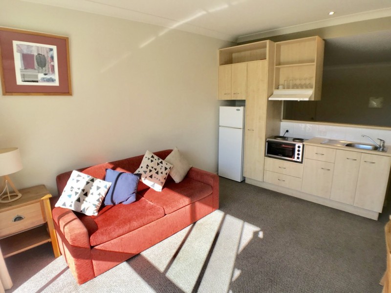 Terrace 2/79 Kings Road, Cooranbong NSW 2265