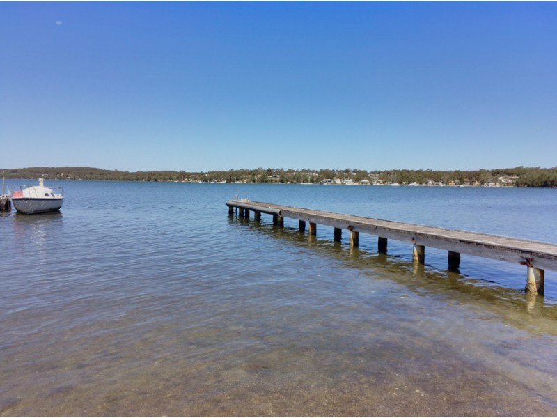 15 Grand Parade, Bonnells Bay NSW 2264