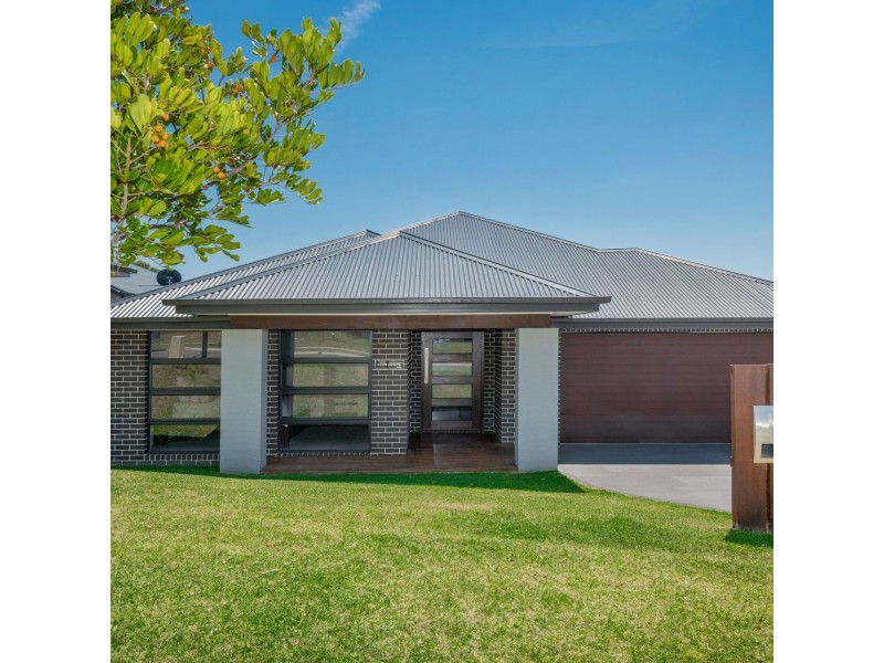 8 Stan Crescent, Bonnells Bay NSW 2264