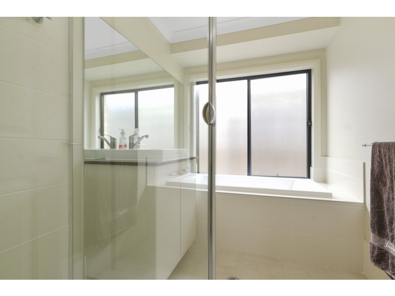 60 Cedar Cutters Crescent, Cooranbong NSW 2265