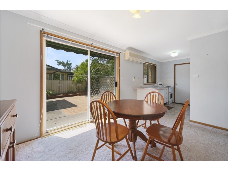 8 Wingfield Street, Windermere Park NSW 2264