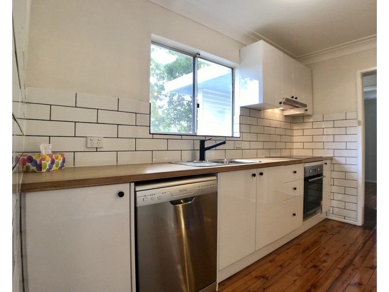 37 Amos Street, Bonnells Bay NSW 2264