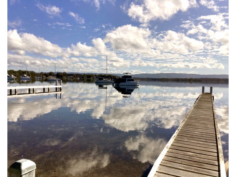 147 Grand Parade, Bonnells Bay NSW 2264