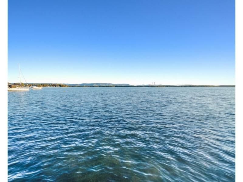 147 Grand Parade, Bonnells Bay NSW 2264
