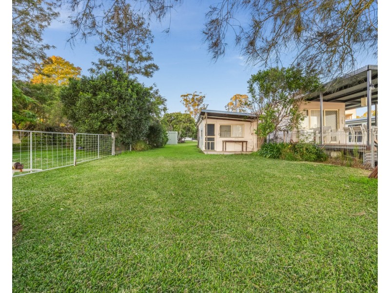147 Grand Parade, Bonnells Bay NSW 2264