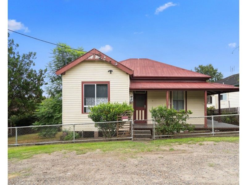 19 Dora Street, Morisset NSW 2264