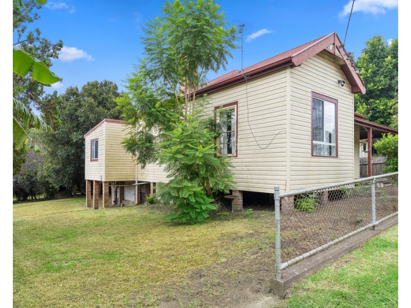 19 Dora Street, Morisset NSW 2264