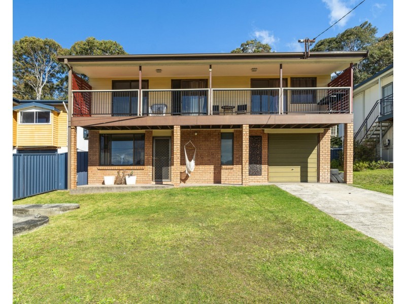 8 Maitland Ave, Sunshine NSW 2264