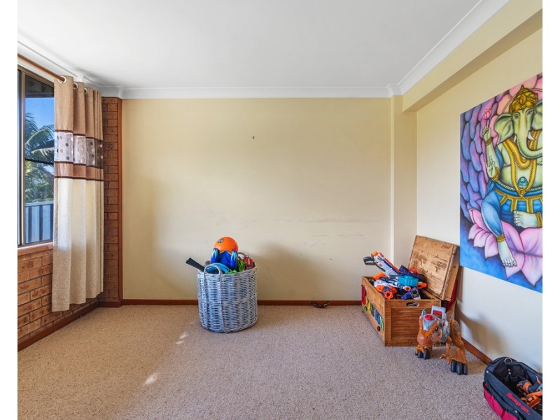 8 Maitland Ave, Sunshine NSW 2264