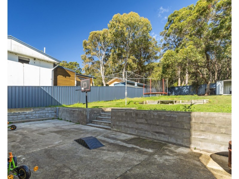 8 Maitland Ave, Sunshine NSW 2264