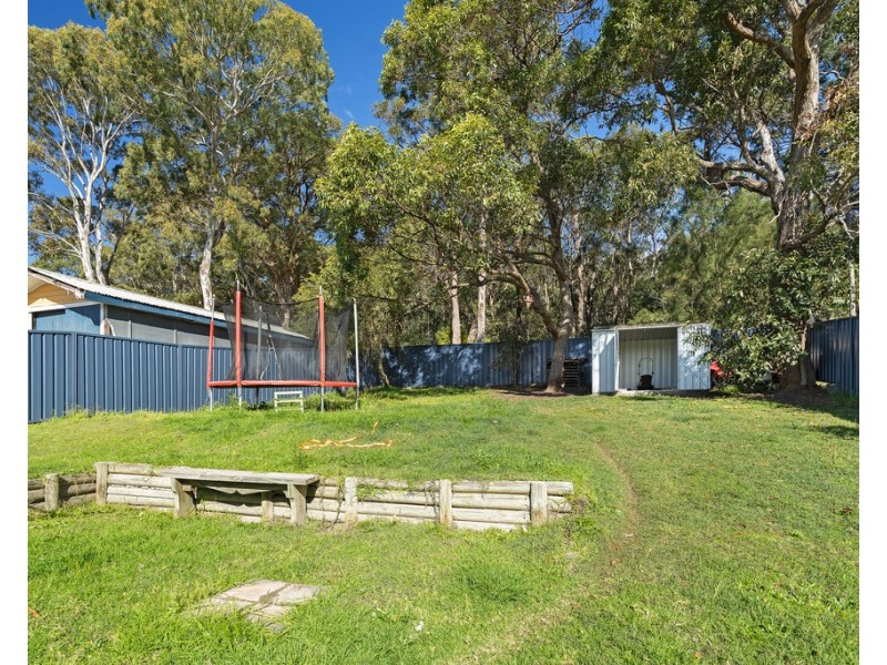 8 Maitland Ave, Sunshine NSW 2264