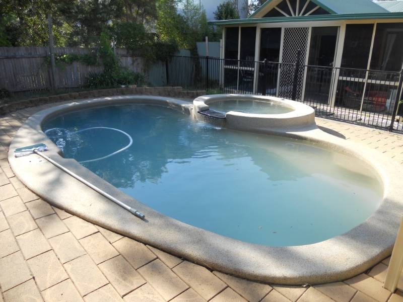 8 Lake St, Wyee Point NSW 2259