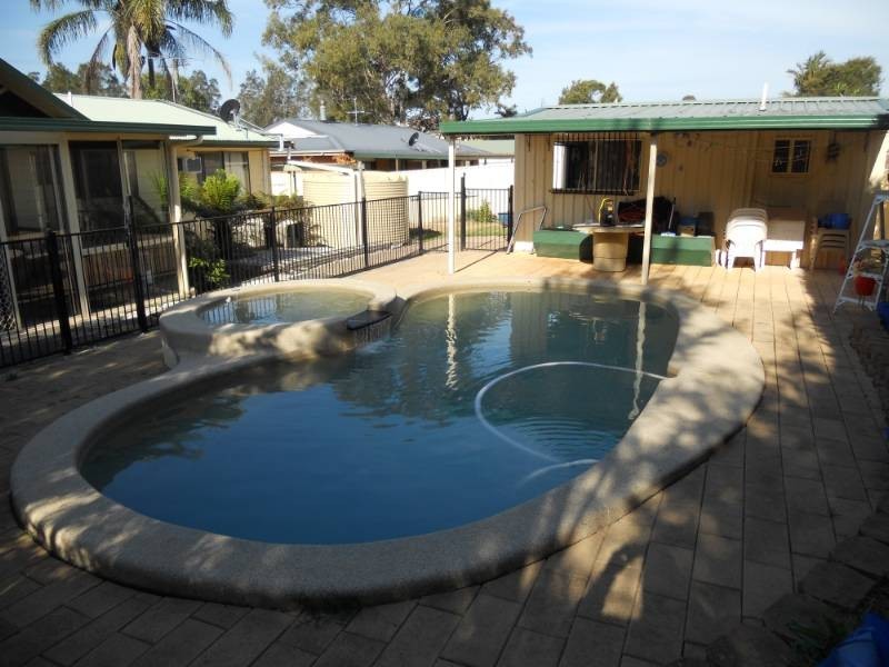 8 Lake St, Wyee Point NSW 2259