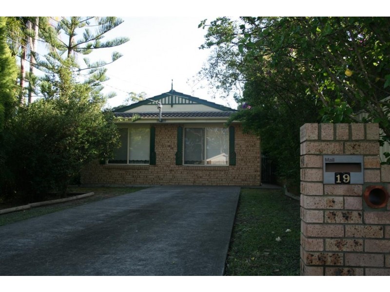 19 Wood Street, Bonnells Bay NSW 2264